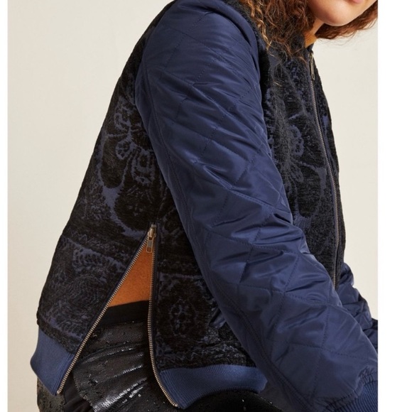 Anthropologie Clemence Bomber Sweatshirt Jacket Quilted Chenille Size Small - Picture 4 of 12